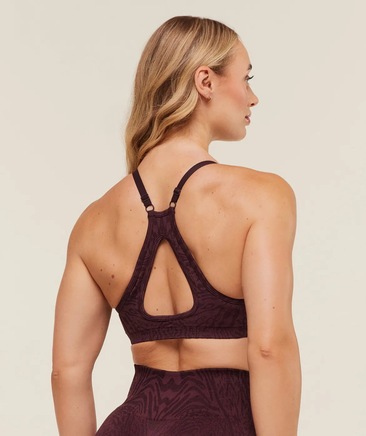 Adapt Animal Seamless Sports Bra