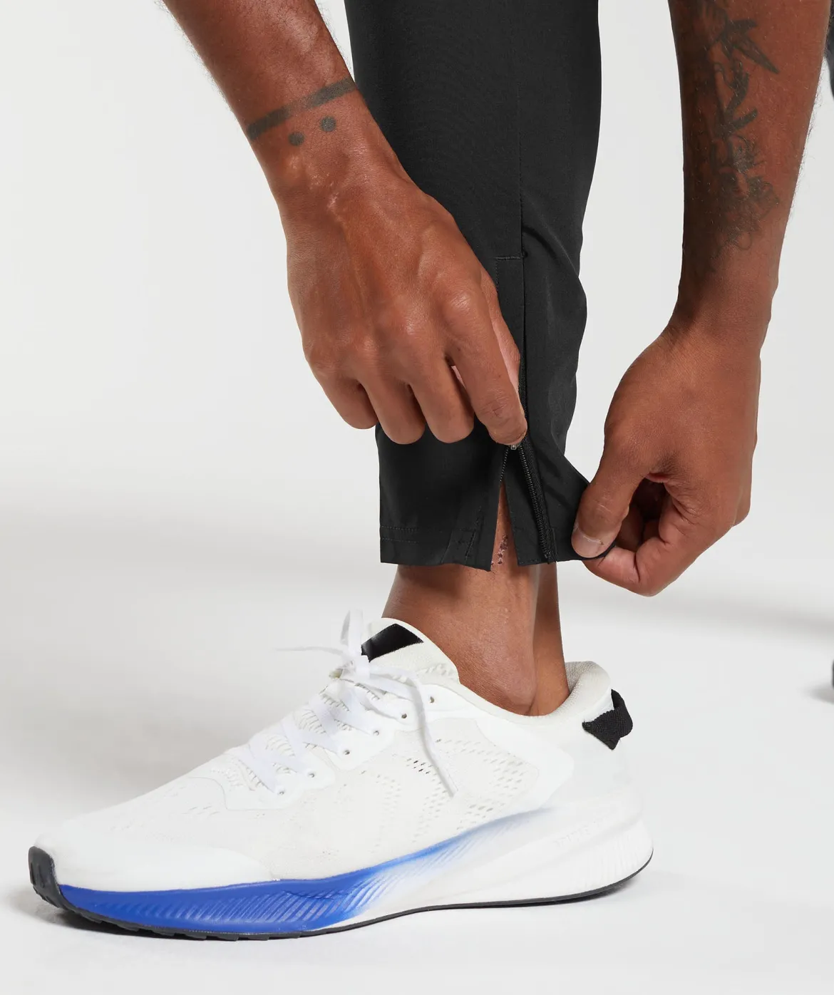 Arrival Joggers