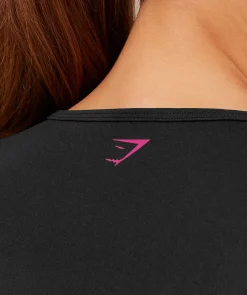 Everyday Seamless Graphic Short Sleeve Top