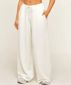 Lightweight Wide Leg Pant Short