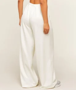 Lightweight Wide Leg Pant Short