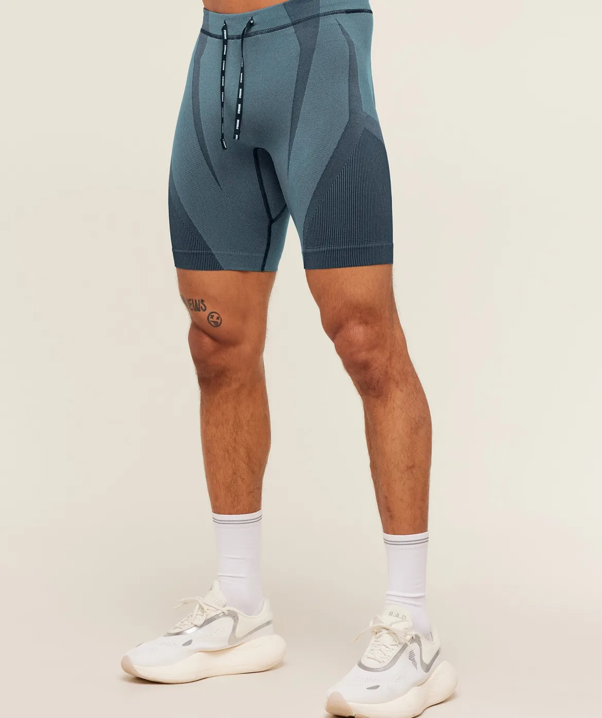 Seamless Running Half Tight