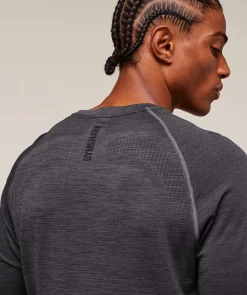 Versatile Seamless T-Shirt